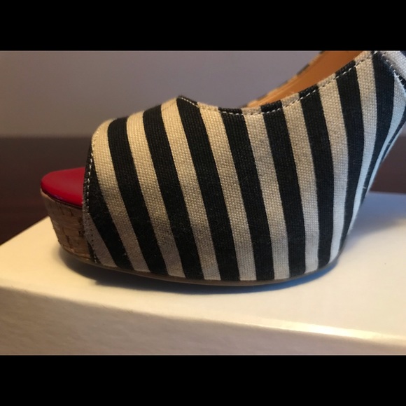 Guess Sling Back Heels - Picture 6 of 6